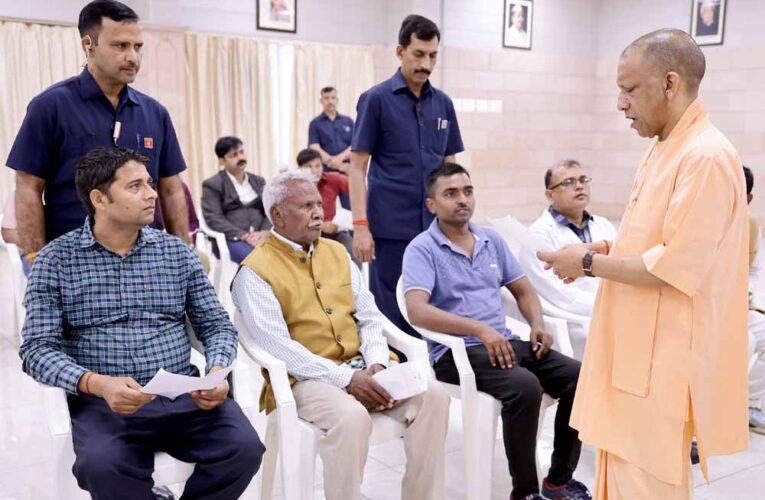 समय सीमा के अंदर समस्याओं का निस्तारण करे प्रशासनः सीएम योगी आदित्यनाथ