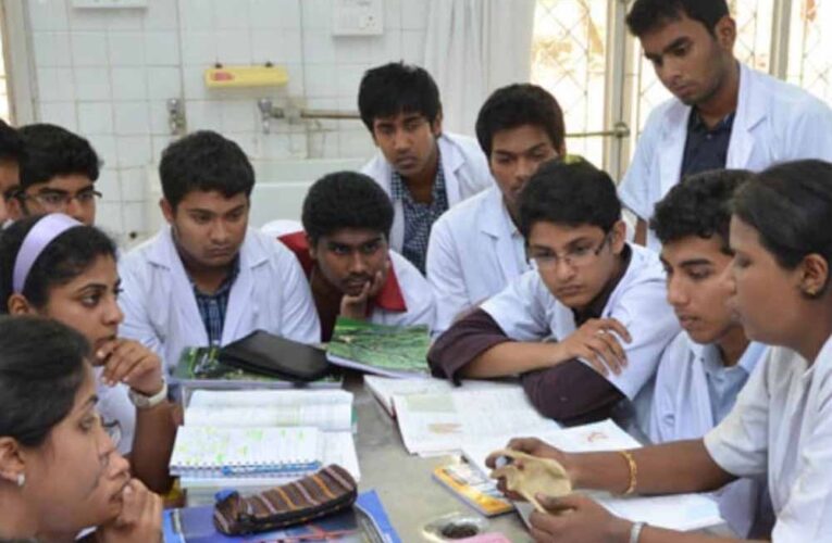 40 कटऑफ के बाद भी 780 मेडिकल पीजी सीटें खाली, 1.3 करोड़ फीस बनी बड़ी वजह
