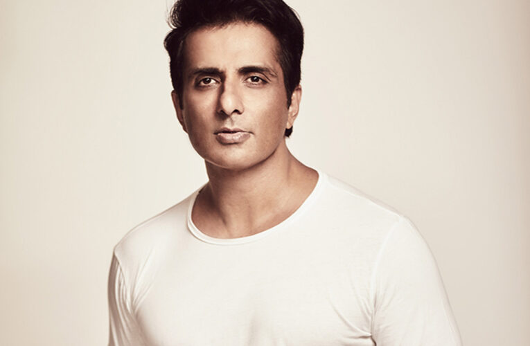 सड़क पर चलने वालों की जिंदगी आपके हाथ में, युवा पीढ़ी को सोनू सूद की नसीहत