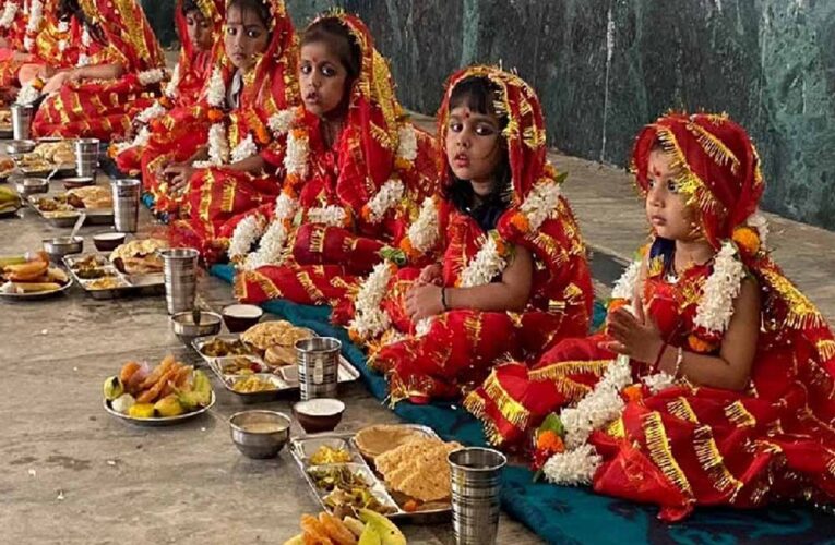 कन्या पूजन में क्या दें दान? माता रानी को प्रसन्न करने वाली शुभ चीजों की पूरी लिस्ट