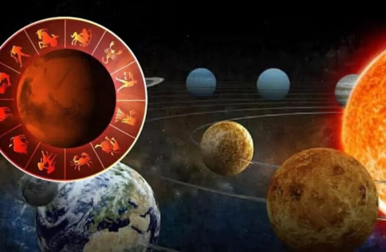 मीन राशि में शनि सूर्य और मंगल की युति इन 3 राशियों की चमका देगी किस्मत