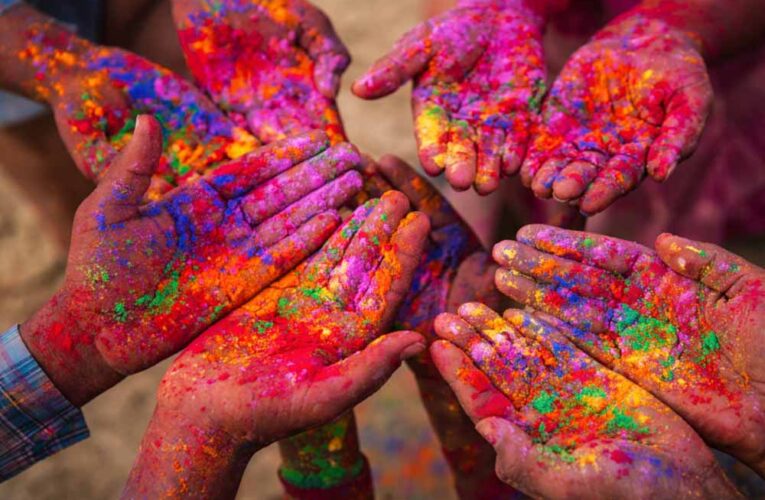 होली की सुबह का चमत्कारी उपाय: साल भर घर में बनी रहेगी सुख-समृद्धि