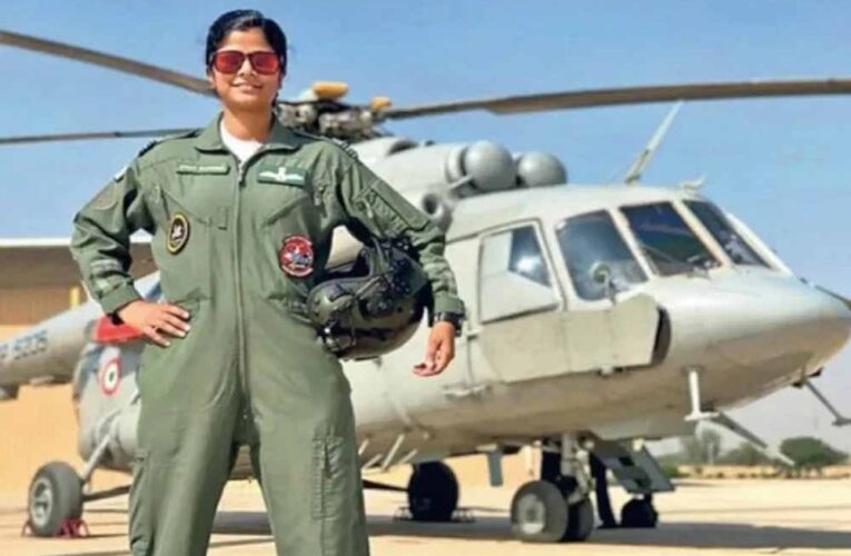 Mi-17V5 से फ्लाईपास्ट लीड कर स्वाति ने रचा इतिहास, बनीं लाखों बेटियों की प्रेरणा