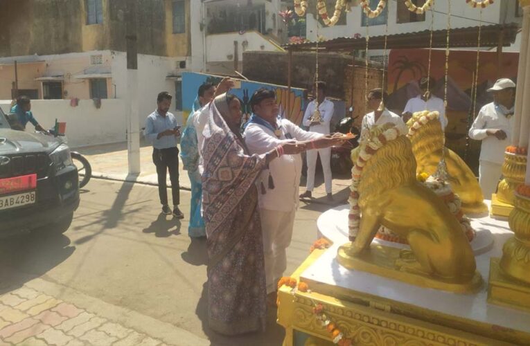 साईं बाबा की यात्रा बड़े धूमधाम से निकल गई