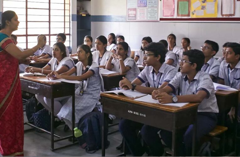 NCERT ने बदला 8वीं का कोर्स, अब स्टूडेंट्स पढ़ेंगे न्यायपालिका में भ्रष्टाचार पर