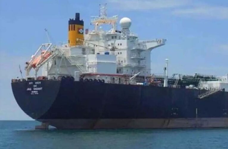 तेल संकट के बीच सऊदी अरब और UAE से भारत आ रहे टैंकर, सरकार ने दी बड़ी राहत की जानकारी