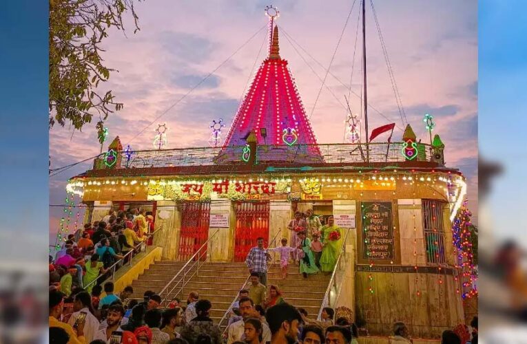 मां शारदा मंदिर मैहर में 9 दिनों में 10 लाख से ज्यादा भक्तों ने किए दर्शन, चौथे दिन रही सबसे ज्यादा भीड़