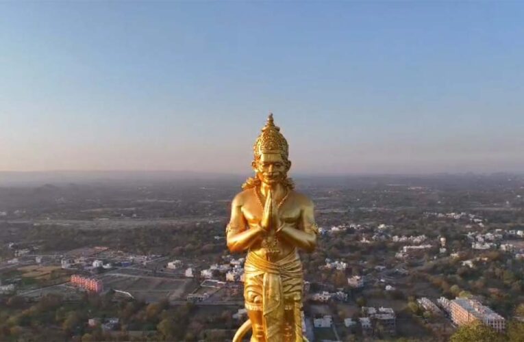 गिरिराज पर्वत पर आस्था का भव्य प्रतीक, रामनवमी पर 131 फीट ऊंची बालाजी प्रतिमा का अनावरण