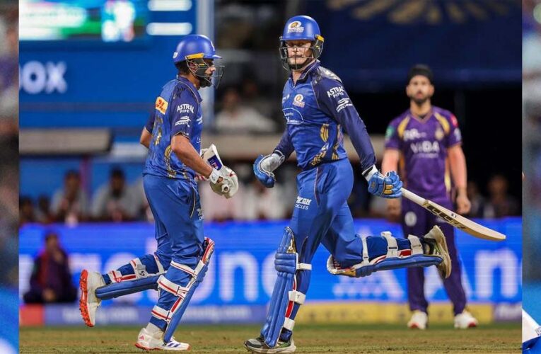 मुंबई इंडियंस ने KKR को 6 विकेट से हराया, रोहित और रिकेटन की तूफानी पारी