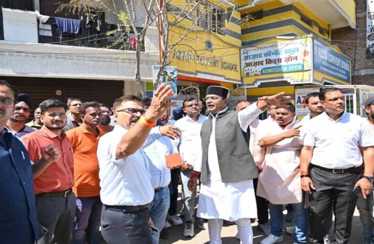 मंत्री  सारंग ने नरेला क्षेत्र में अवैध अतिक्रमण के खिलाफ सख्त कार्रवाई के दिये निर्देश