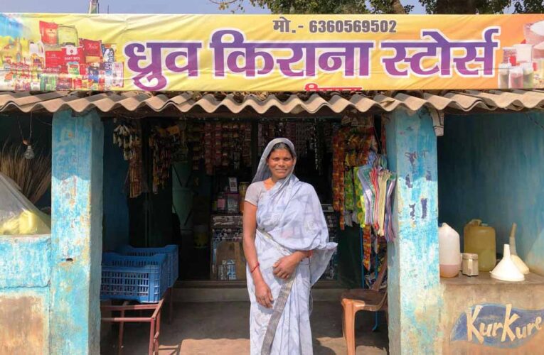 स्व-सहायता समूह से जुड़कर पूनम देवी बनीं आत्मनिर्भर, अब ‘लखपति दीदी’ के रूप में बना रहीं नई पहचान लखपति दीदी’ के रूप में बना रहीं नई पहचान