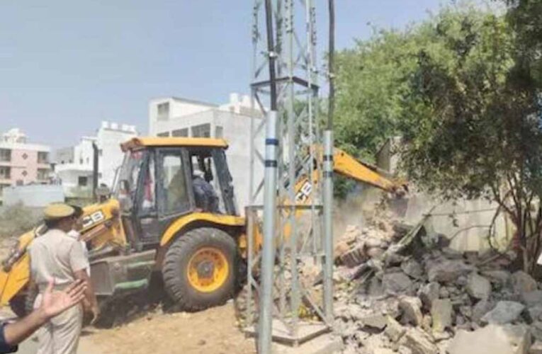 हाईकोर्ट की सख्ती के बाद बड़ा एक्शन: 9,500 मकानों पर चलेगा बुलडोजर, कनेक्शन भी कटेंगे