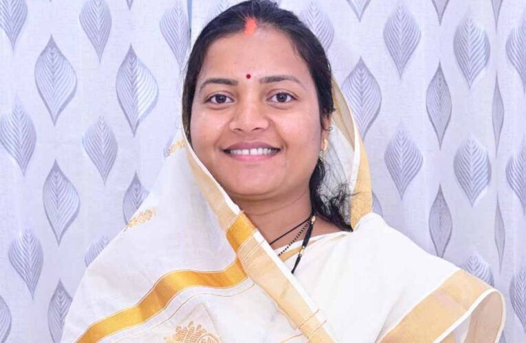 रंगों में घुले प्रेम और सौहार्द का त्योहार है होली : मंत्री लक्ष्मी राजवाड़े ने दी होली की शुभकामनाएँ