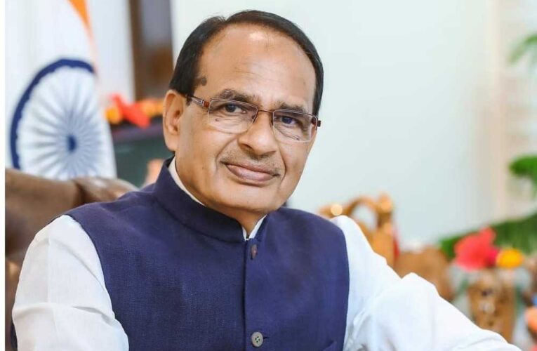 जन्मदिन पर विदिशा में केंद्रीय मंत्री शिवराज सिंह चौहान, मामा कोचिंग सेंटर का उद्घाटन और छात्रों को नकद इनाम