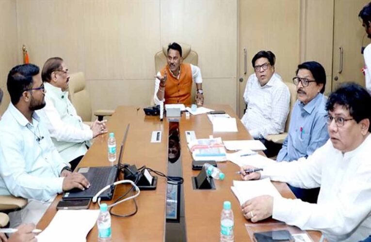 निर्माणाधीन कार्यों को पूर्ण गुणवत्ता के साथ नियत समय अवधि में पूर्ण करें : मंत्री  सिलावट