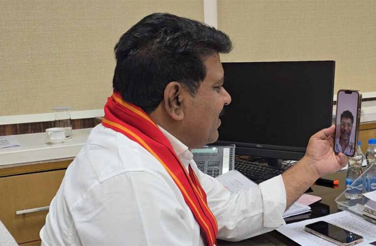 बीजापुर के अंकित की यूपीएससी में सफलता पर उपमुख्यमंत्री  विजय शर्मा ने वीडियो कॉल पर दी बधाई