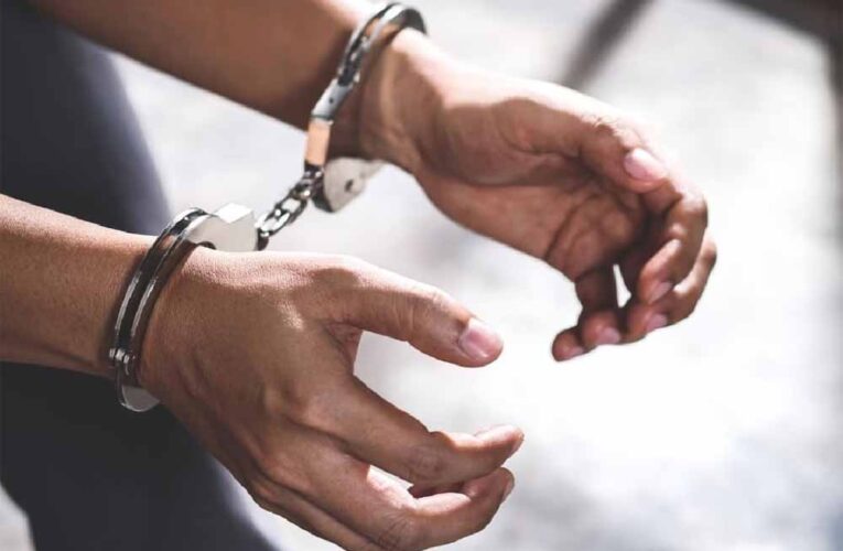 बिलासपुर में दबंगई: पार्किंग विवाद में DG पवन देव के बेटे को मारा तमाचा, आरोपी गिरफ्तार