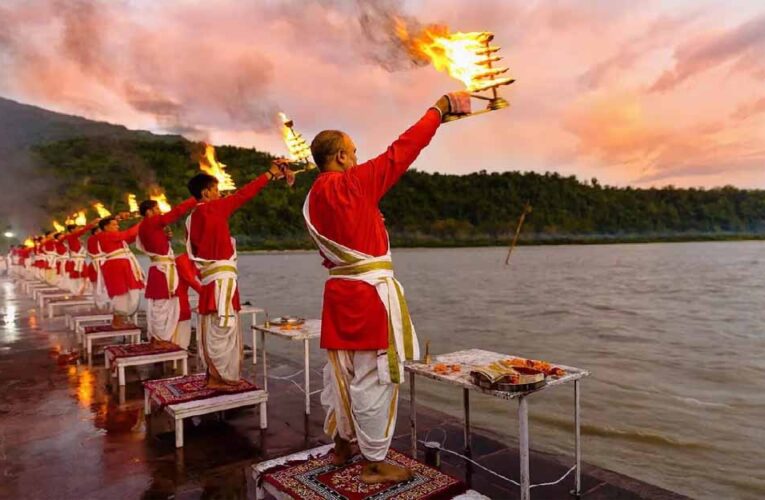 19 मार्च से गंगा घाट पर होगी भव्य आरती, श्रद्धालुओं के लिए बेहतर सुविधाएँ सुनिश्चित