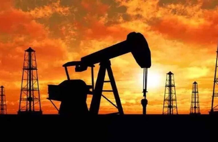 कच्चा तेल $120 के पार? ईरान युद्ध के बीच एक्सपर्ट ने जताई चेतावनी