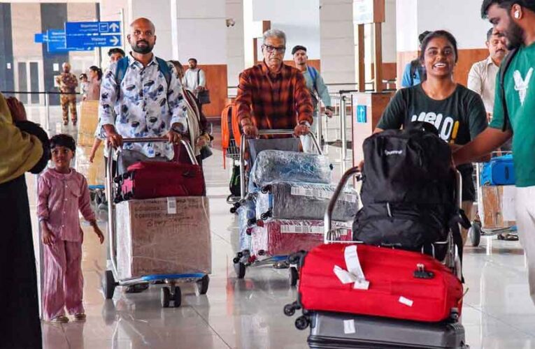 दुबई में भारतीय दूतावास की एडवाइजरी: नागरिकों को गैर-जरूरी यात्रा से बचने की सलाह