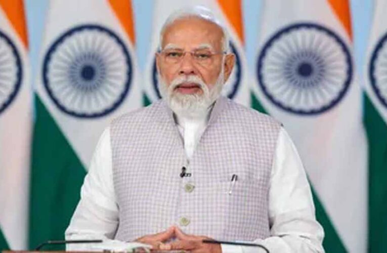 LPG संकट पर PM मोदी की हाईलेवल बैठक, पेट्रोलियम और विदेश मंत्री के साथ की स्थिति की समीक्षा