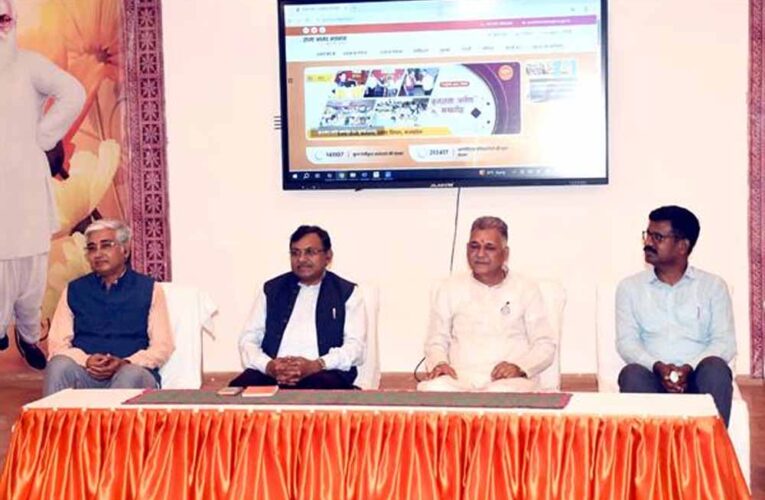 परोपकार, सहयोग और मानवीय संवेदनाओं को प्रोत्साहित करना ही आनंदम का ध्येय : मंत्री परमार