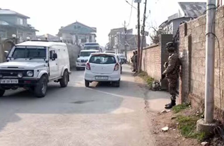 जम्मू-कश्मीर में रेड फोर्ट ब्लास्ट से जुड़े तार, कारोबारी के घर NIA की बड़ी रेड