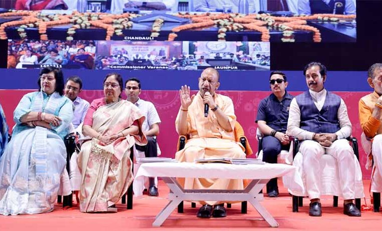 अंतर्राष्ट्रीय महिला दिवस पर अग्रणी महिलाएं नारी शक्ति अवार्ड से सम्मानित