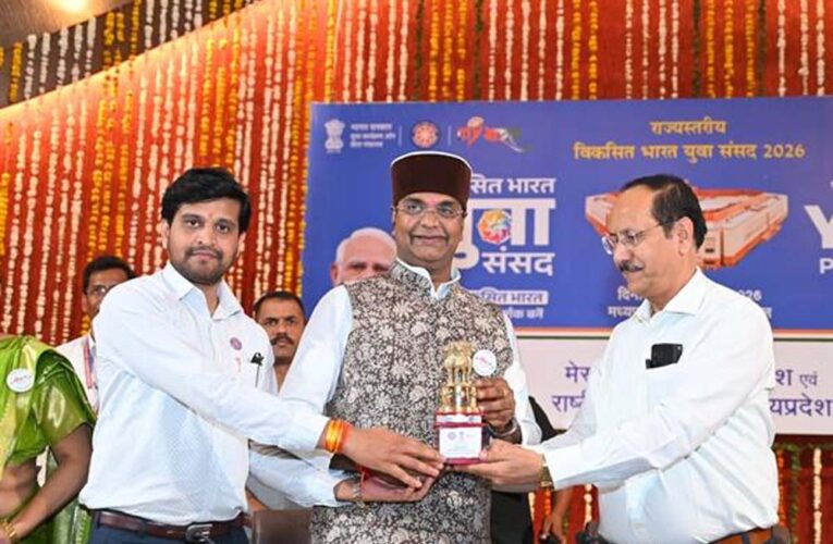 युवा भारत को विकसित राष्ट्र बनाने के ध्वजवाहक : मंत्री सारंग