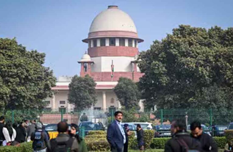 पत्नी को गुजारा भत्ता दिलाने के लिए सुप्रीम कोर्ट सख्त: पति की सैलरी से 25 हजार काटकर देने का आदेश