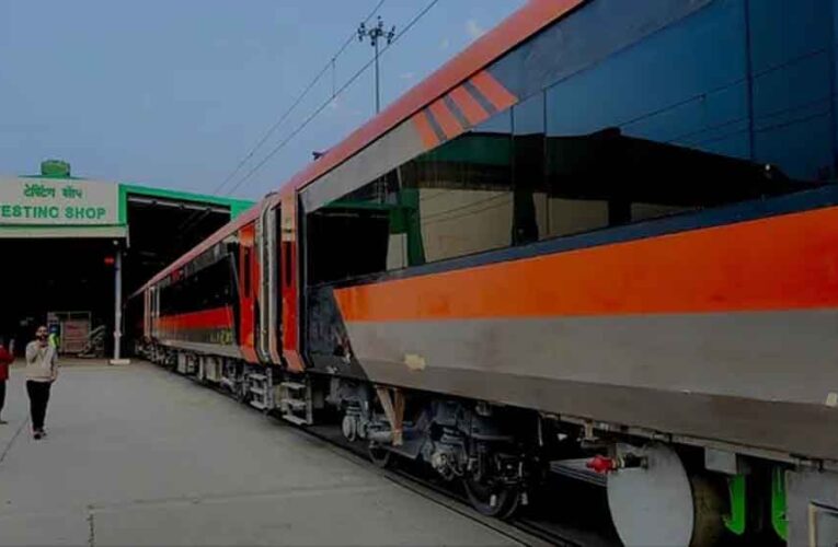 रायबरेली से दौड़ेगी 16 कोच की वंदे भारत, होली के बाद आरेडिका से शुरू होगा सफर