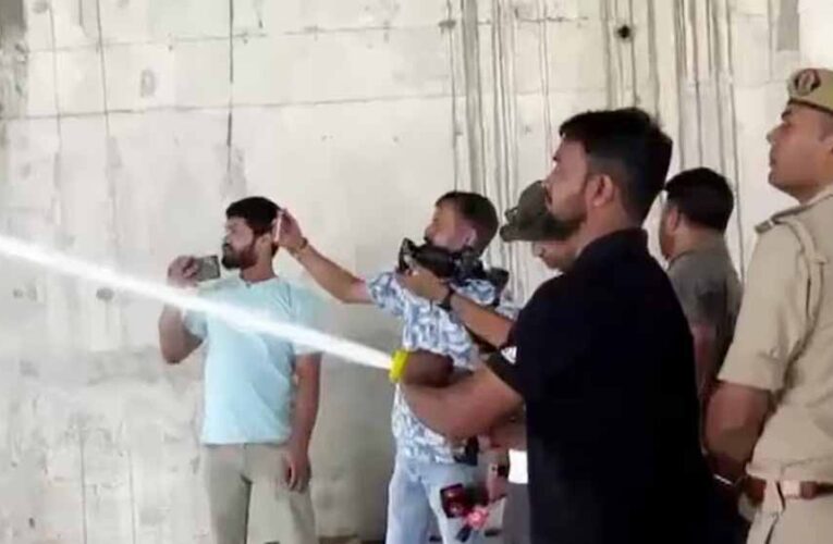 नोएडा में हाईराइज आग से निपटने की नई तकनीक का ट्रायल सफल