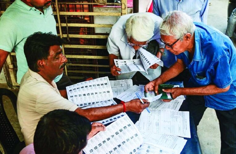 SIR वोटर लिस्ट अपडेट: 12 राज्यों में 6.08 करोड़ नाम हटे, यूपी और बंगाल में सबसे बड़ा बदलाव