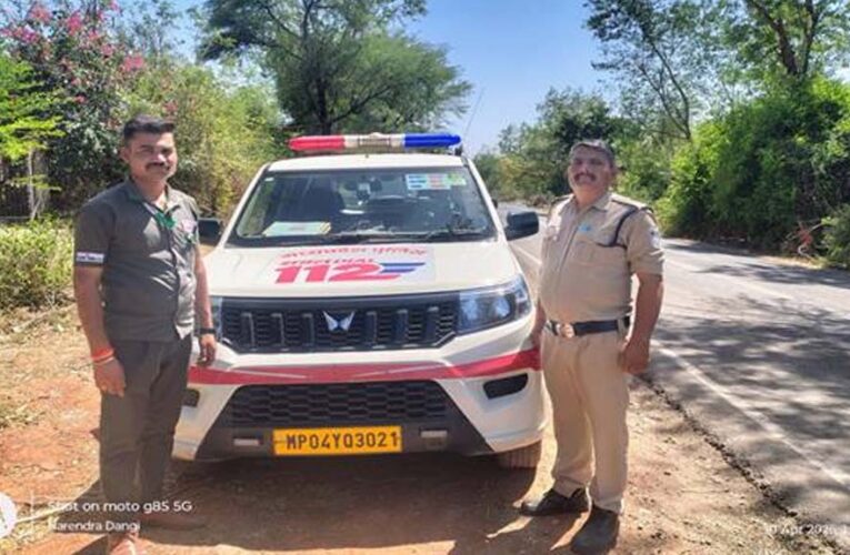 विदिशा के डायल-112 हीरोज- सूखे कुएँ में परित्यक्त मिली नवजात बच्ची को डायल 112 ने सुरक्षित अस्पताल पहुँचाया