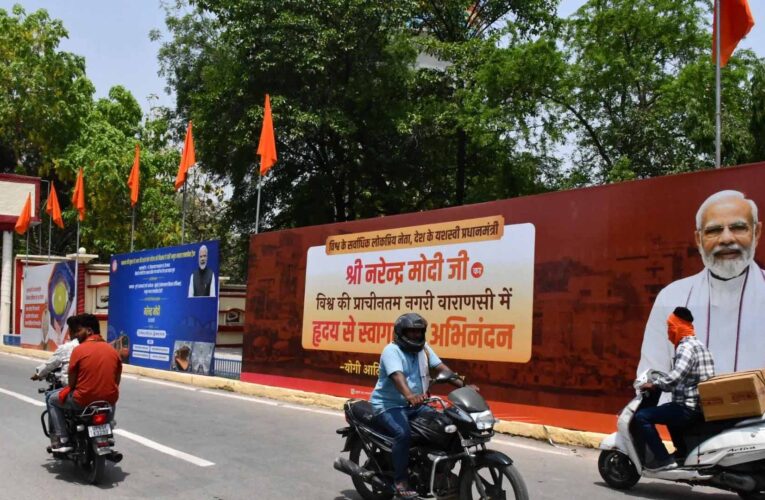 नरेंद्र मोदी का वाराणसी दौर,बरेका मैदान में 25 हजार महिलाओं की ऐतिहासिक सभा