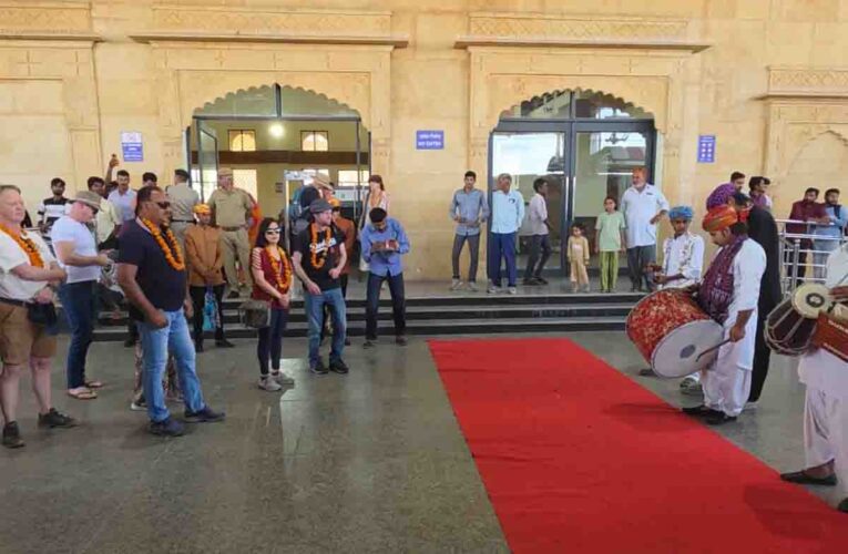 मिडिल ईस्ट तनाव का असर राजस्थान टूरिज्म पर, ‘पैलेस ऑन व्हील्स’ में घटे यात्री
