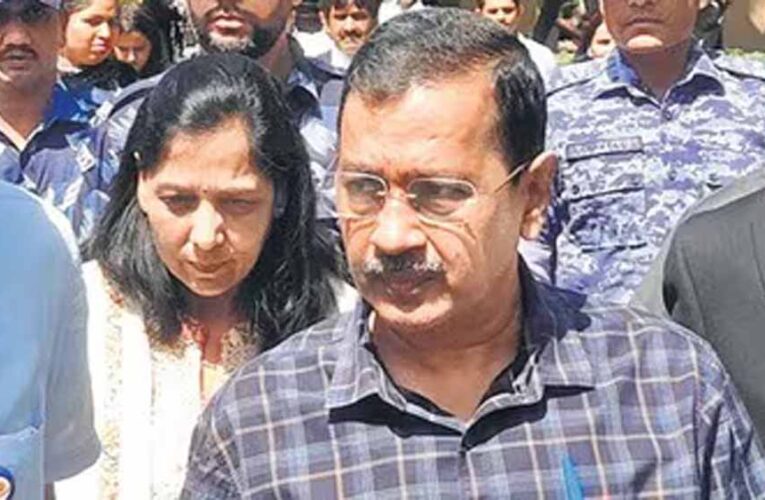 सांसदों के दलबदल पर एक्शन की तैयारी, संजय सिंह ने उठाई अयोग्यता की मांग