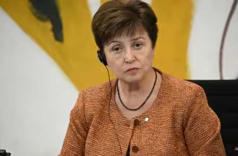 भारत को देखो, दोगुनी तेजी से बढ़ रहा है: पाकिस्तान को कर्ज देने वाला IMF का बयान