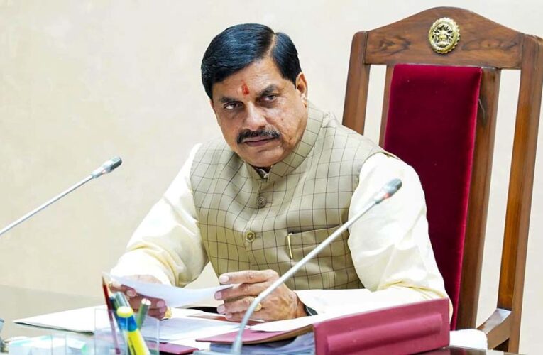 महिला सशक्तिकरण बिल पास न होने पर सीएम डॉ. मोहन का कांग्रेस पर हमला, बोले- जनता देगी जवाब