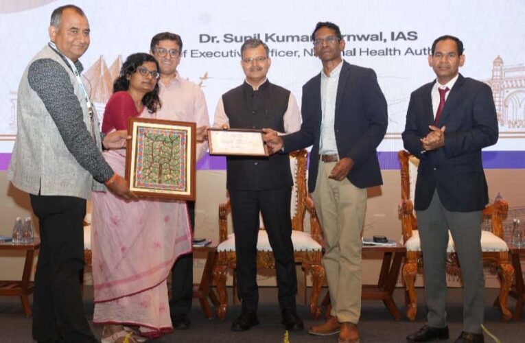 आयुष्मान भारत का लाभ देने में यूपी देश में अव्वल, एनएचए ने किया सम्मानित
