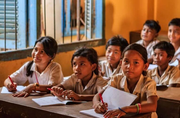 योगी सरकार में बदली बेसिक शिक्षा की तस्वीर, नामांकन से लेकर गुणवत्ता तक ऐतिहासिक सुधार