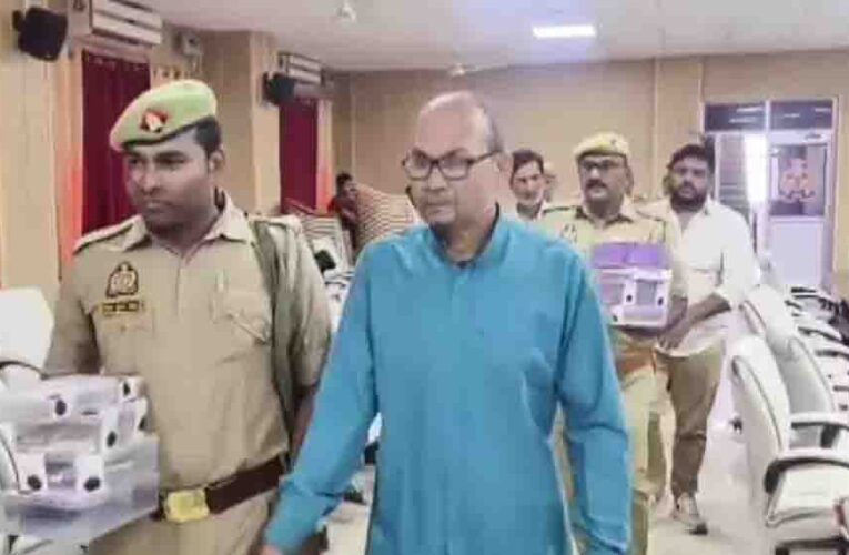 बस्ती में फर्जी नोट गिरोह का भंडाफोड़, 5 आरोपी गिरफ्तार, 4.2 लाख नकली करेंसी बरामद