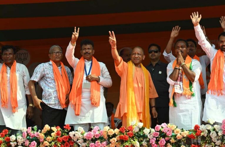 पश्चिम बंगाल में गरजे सीएम योगी- 4 मई को बंगाल में लहराएगा भगवा, शुरू होगी टीएमसी के गुंडों की उल्टी गिनती