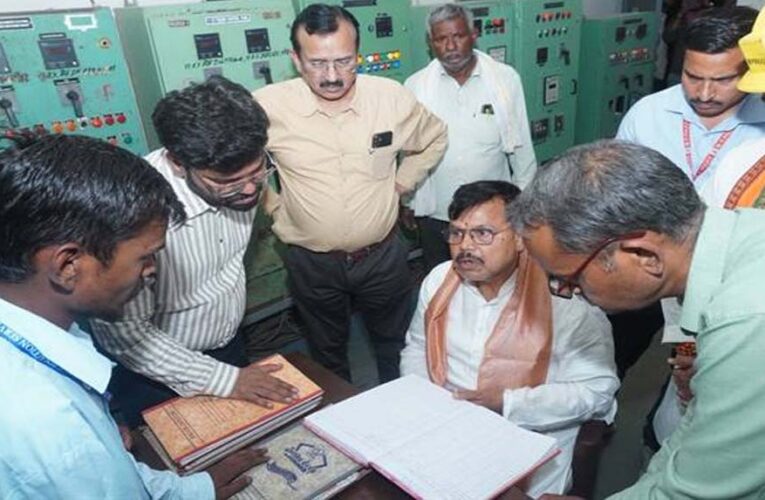 निर्बाध, सुरक्षित एवं गुणवत्तापूर्ण विद्युत आपूर्ति सुनिश्चित करना सर्वोच्च प्राथमिकता : ऊर्जा मंत्री तोमर