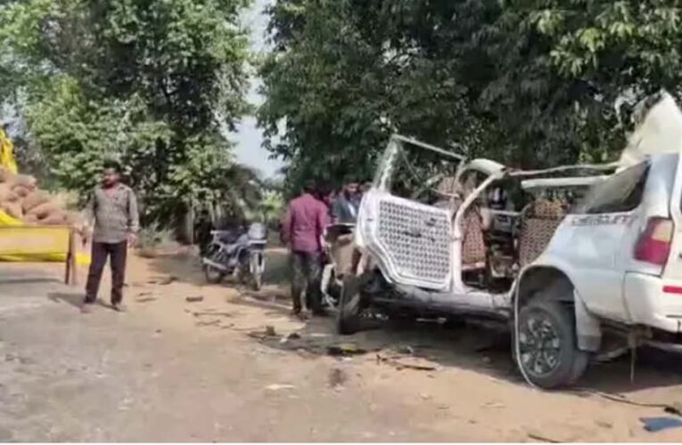 टवेरा और ट्रैक्टर-ट्रॉली की भिड़ंत में 5 की मौत, 7 घायल; नर्मदापुरम-पिपरिया हाईवे पर हुआ दर्दनाक हादसा
