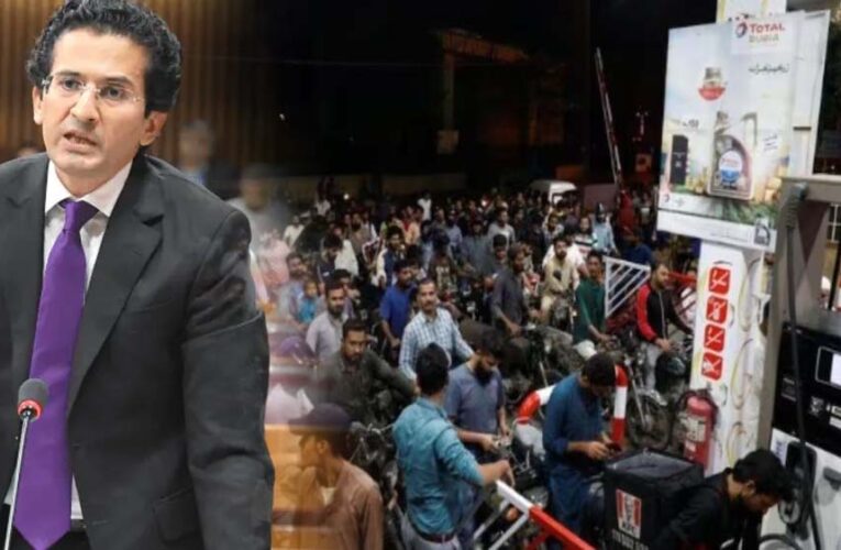 पाकिस्तान के पेट्रोलियम मंत्री का बड़ा कबूलनामा, कहा- 5-7 दिन का कच्चा तेल बचा, ‘लॉकडाउन’ की तैयारी