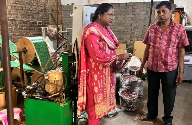 रीता यादव ने रायगढ़ का किया दौरा, PMEGP और CMEGP योजनाओं के तहत युवा उद्यमियों की इकाइयों का निरीक्षण