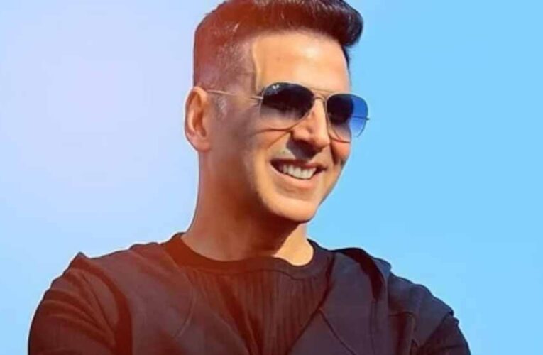 नागिन 7 में अक्षय कुमार का नाग गुरु अवतार, टेलीप्रॉम्पटर को लेकर हुए ट्रोल