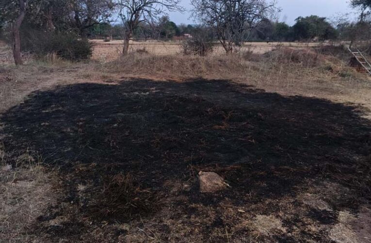 आग का कहर किसान की फसल जलकर खाक