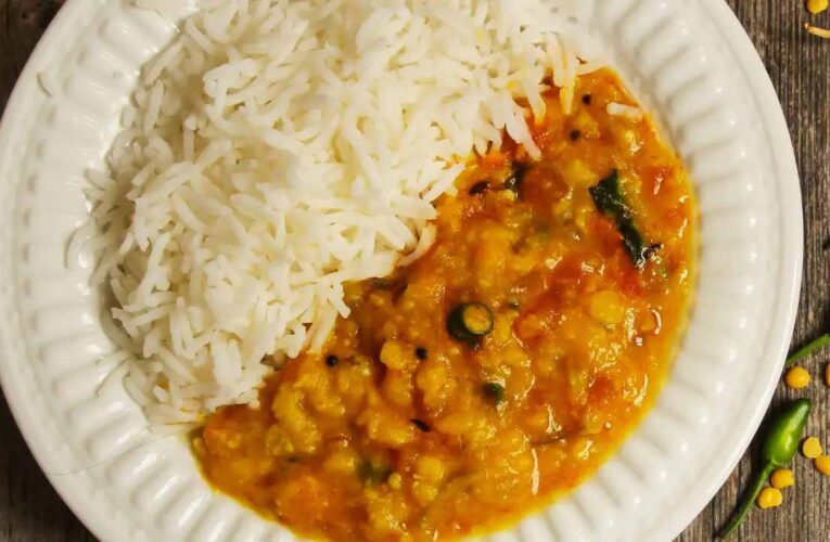 घर पर बनाएं महाराष्ट्रीयन वरण भात, हल्का और स्वादिष्ट लंच